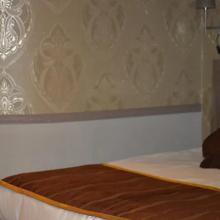Nobel Hotel 2*